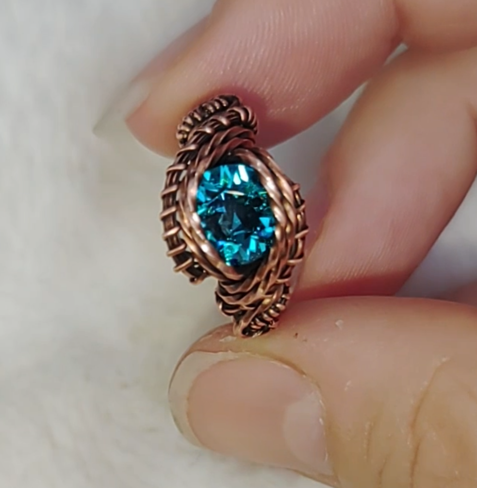Blue crystal ring💍 size 6