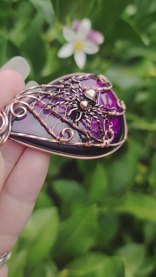 Spooky Spider 🕸️🕷️ Pendant 👀
