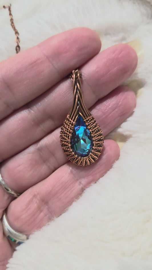 💧 Water Drop Pendant