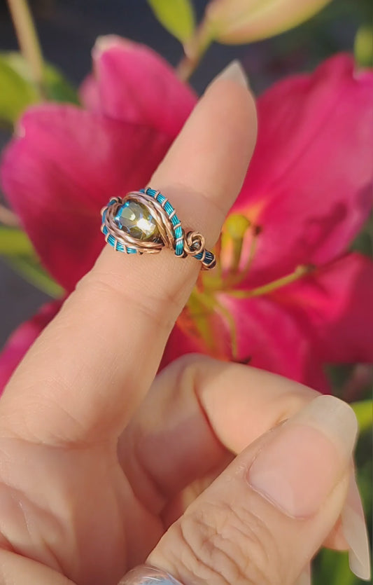 From the Tutorial - Blue/Green crystal 💍 size 7