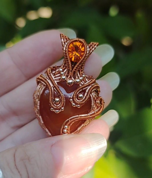 Cute little kitty 😸♥️ heart pendant