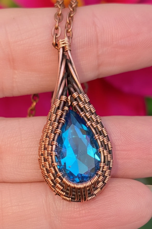 Tear Drop Pendant 💧