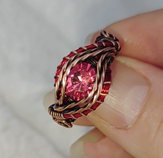 Red crystal ring💍 size 7