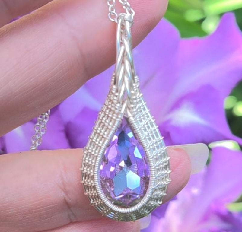 Lavender drop 💜 💧pendant