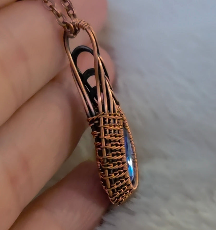 💧 Water Drop Pendant