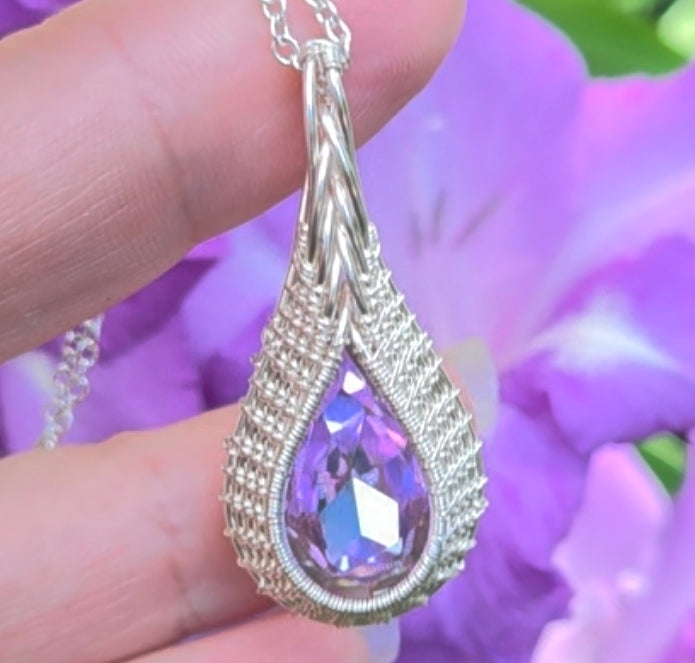 Lavender drop 💜 💧pendant