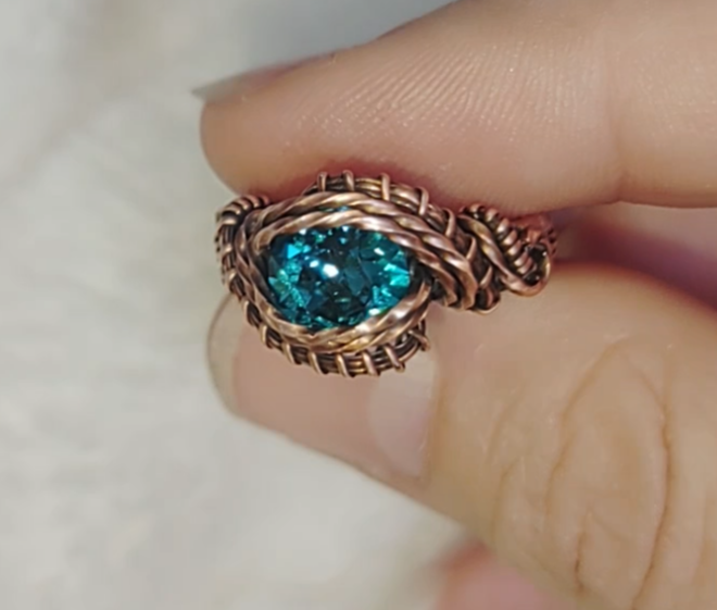 Blue crystal ring💍 size 6