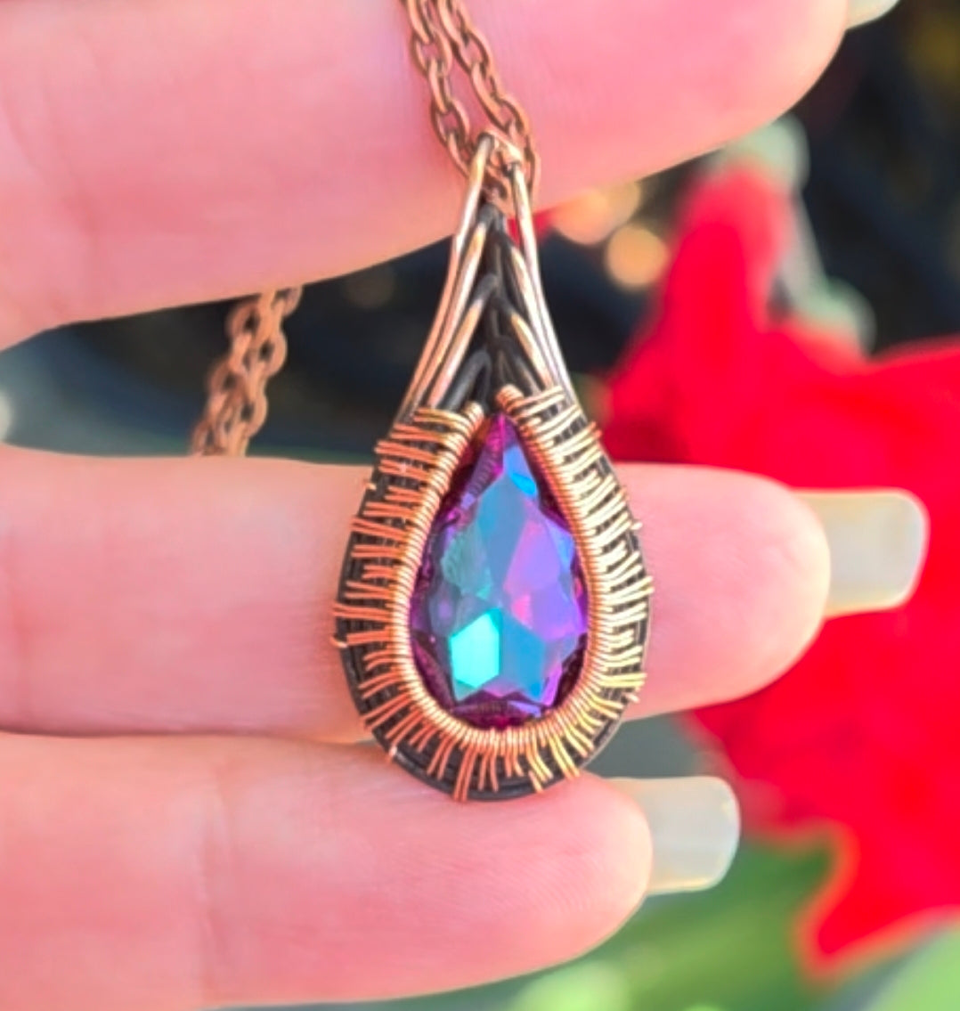 💧💗Tear Drop Pendant