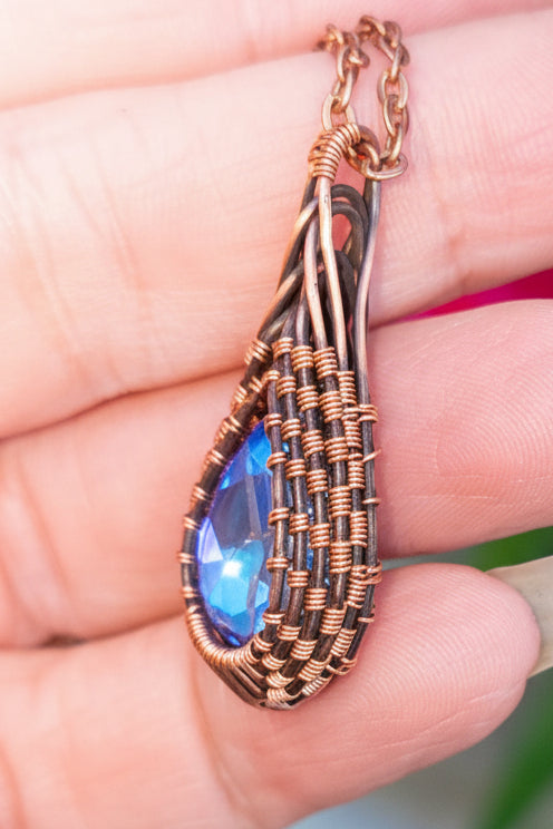 Tear Drop Pendant 💧