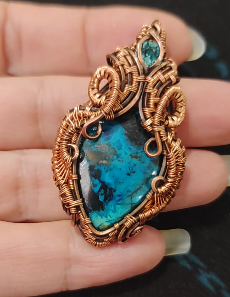 Blue Lagoon 💦 pendant