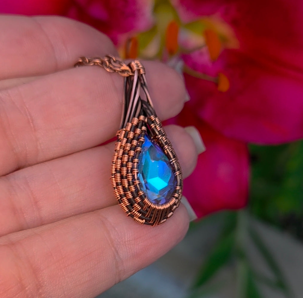 Tear Drop Pendant 💧