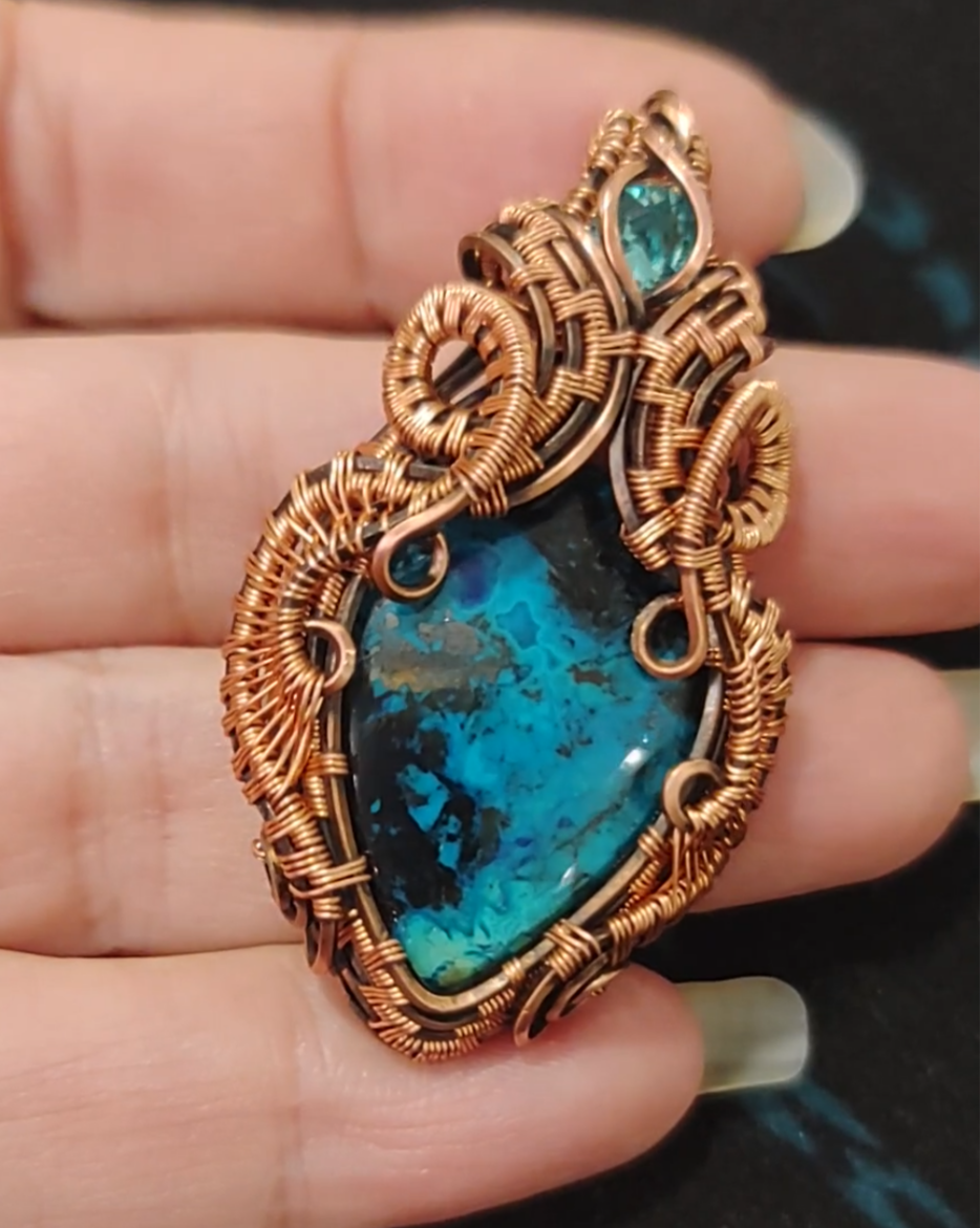 Blue Lagoon 💦 pendant