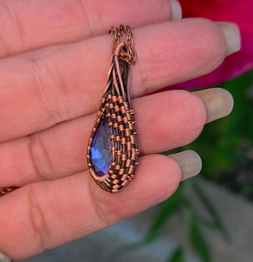 Tear Drop Pendant 💧