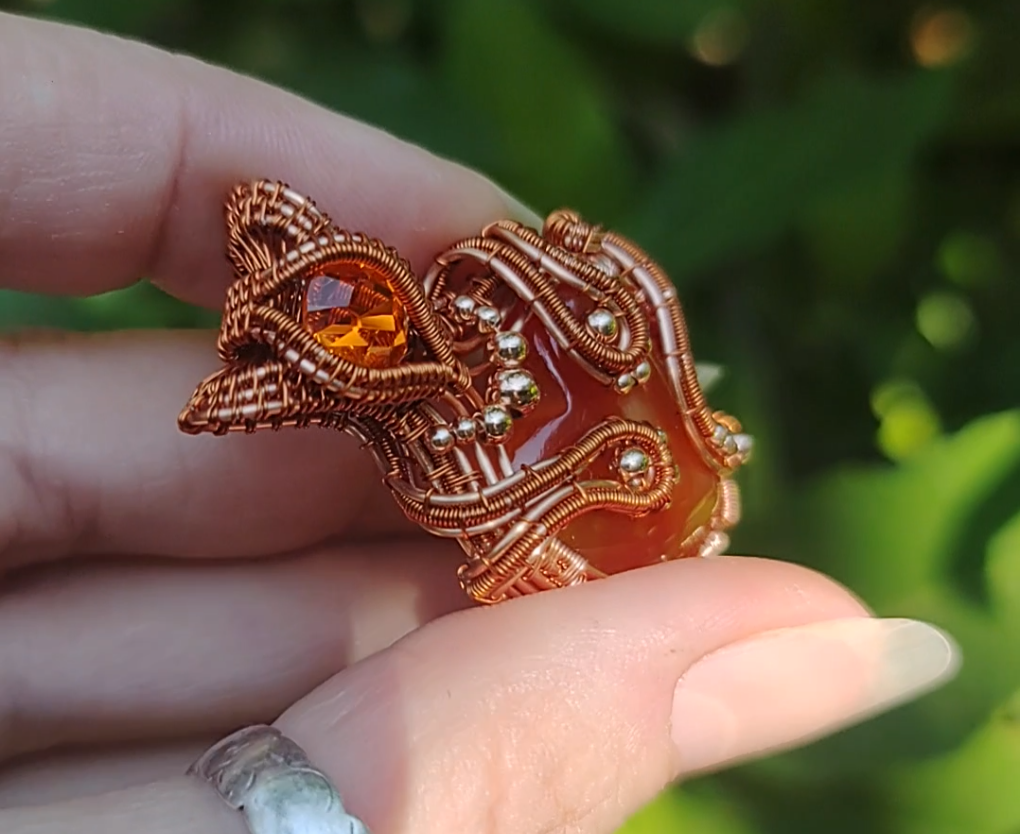 Cute little kitty 😸♥️ heart pendant