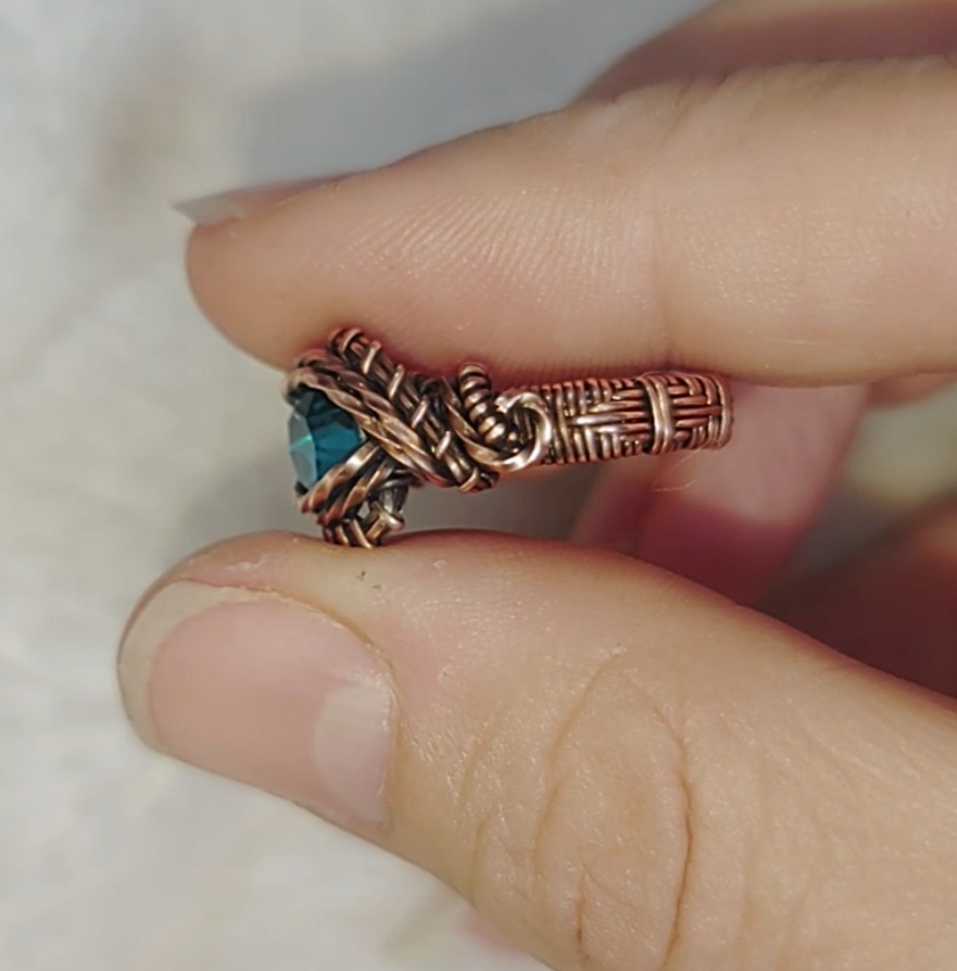 Blue crystal ring💍 size 6