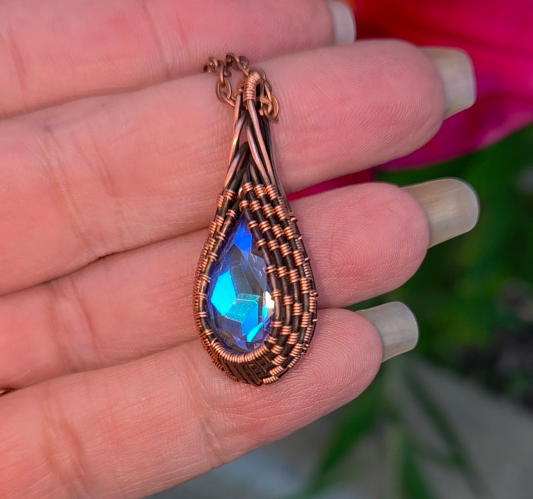 Tear Drop Pendant 💧