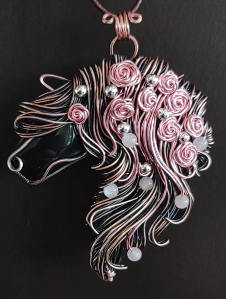 Rose parade 🌸 pony 🐎 Pendant