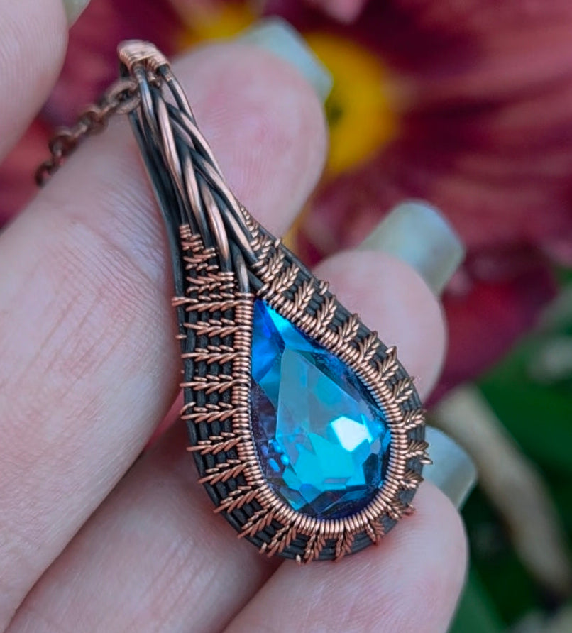 💧 Tear Drop Pendant