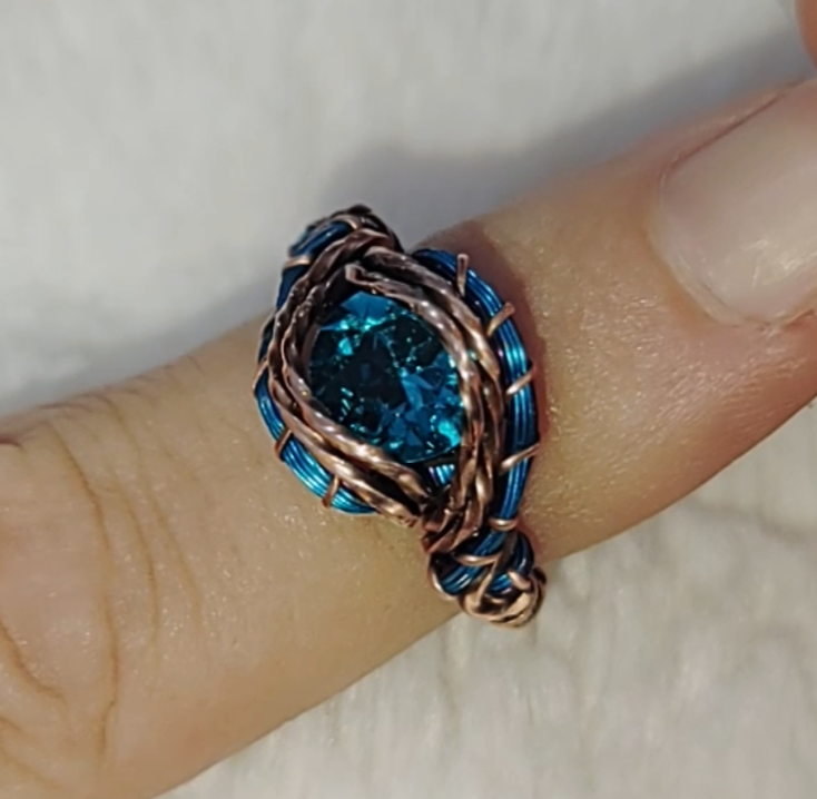 Blue crystal ring💍 size 7