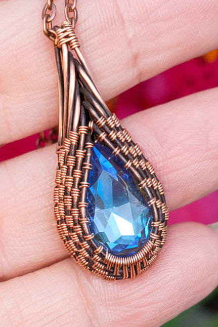 Tear Drop Pendant 💧