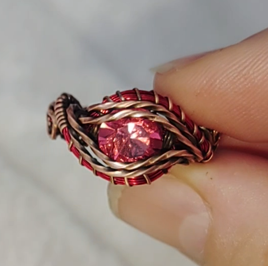 Red crystal ring💍 size 7