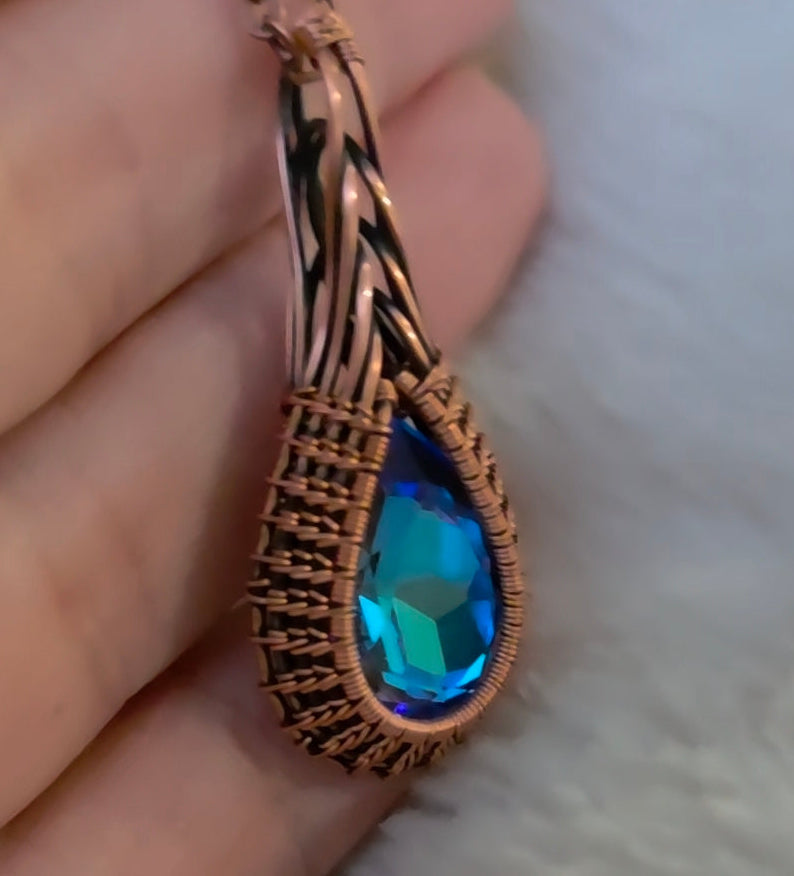 💧 Water Drop Pendant