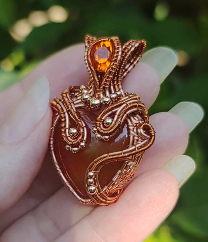 Cute little kitty 😸♥️ heart pendant