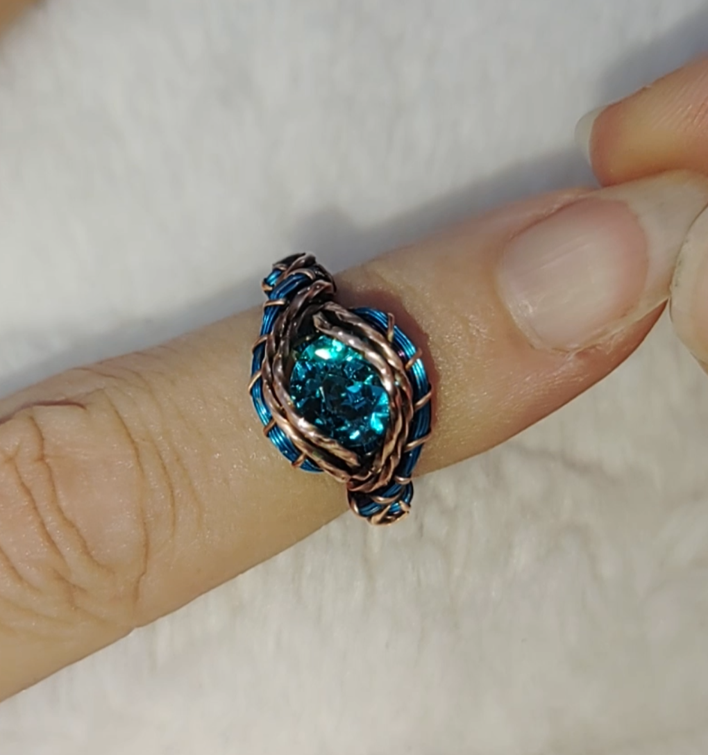 Blue crystal ring💍 size 7