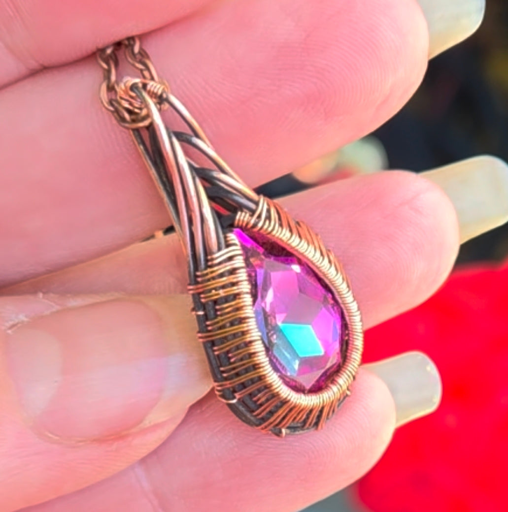 💧💗Tear Drop Pendant