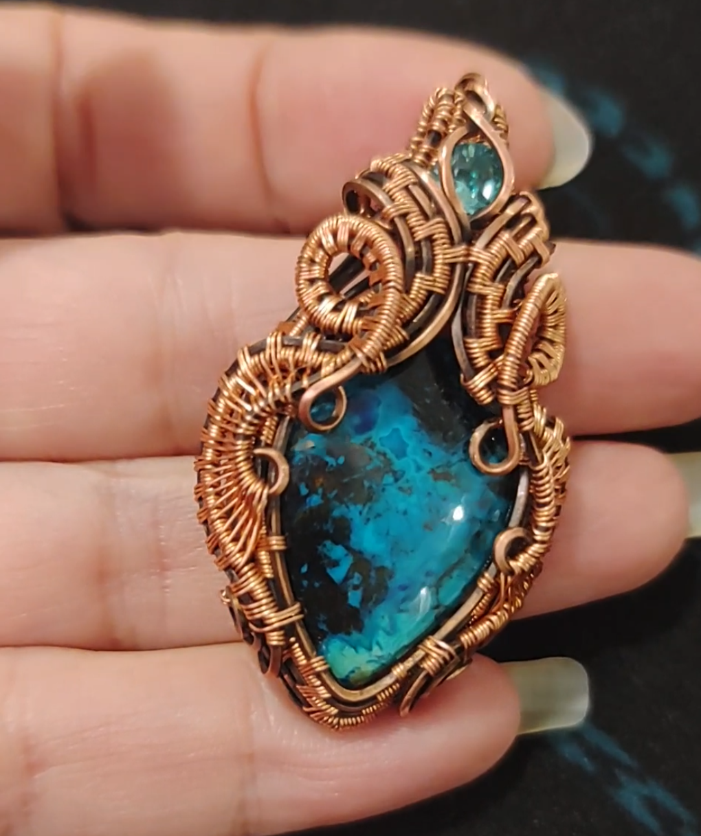Blue Lagoon 💦 pendant